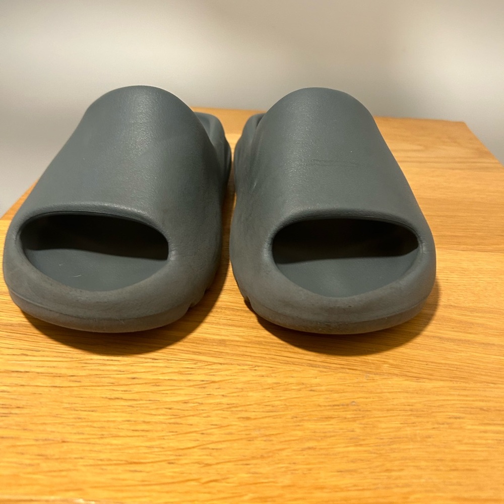 Yeezy Slides